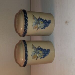 Home & Garden grape salt pepper set
